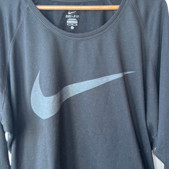 Nike Dri-fit Black Crewneck Sweatshirt Grey Logo Athleisure Pullover Soft Top - Picture 5 of 16